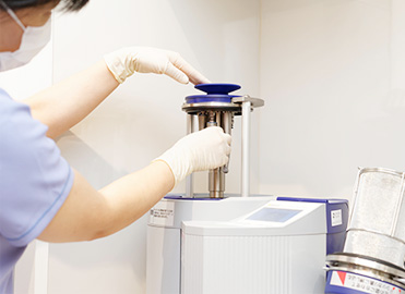 横浜駅北東口・横浜ベイサイドデンタルクリニック Yokohama Bayside Dental Clinic・世界最高水準の滅菌設備